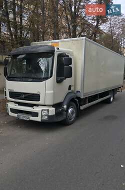 Грузовой фургон Volvo FL 7 2009 в Киеве