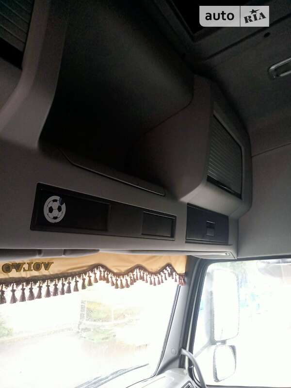 Тягач Volvo FM 11 2012 в Ровно