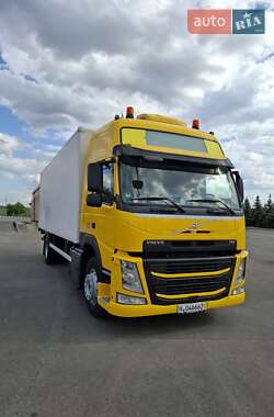 Грузовой фургон Volvo FM 11 2015 в 