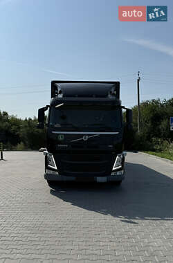 Грузовой фургон Volvo FM 11 2015 в  фото 2 Грузовой фургон Volvo FM 11 2015 в