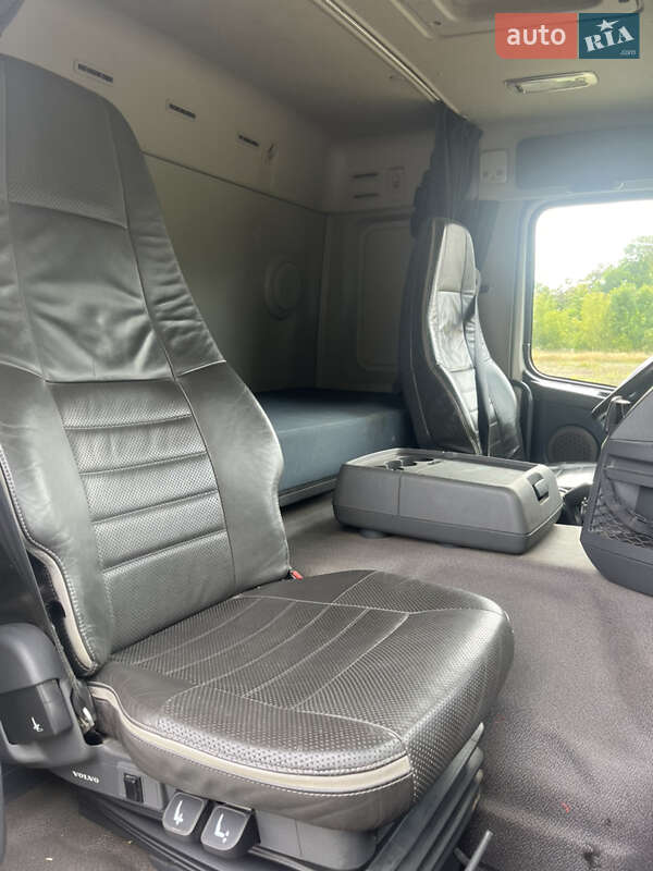 Самосвал Volvo FM 11 2011 в Камне-Каширском