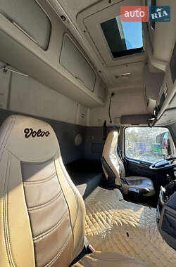 Тягач Volvo FM 11 2011 в  фото 37 Тягач Volvo FM 11 2011 в