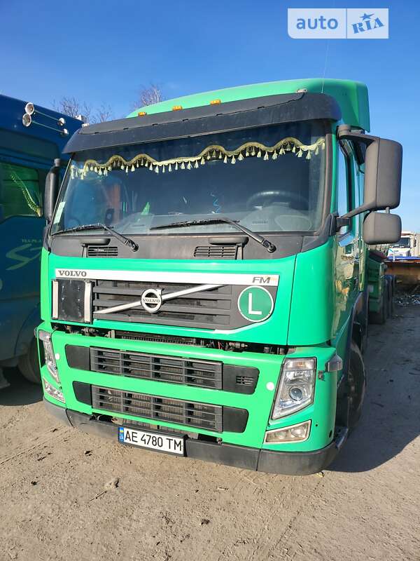 Бензовоз Volvo FM 12 2012 в Днепре