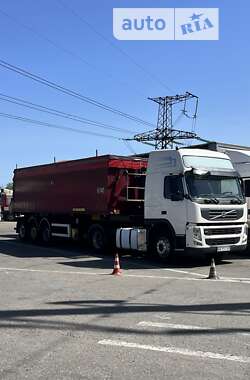 Тягач Volvo FM 12 2010 в Ямполе