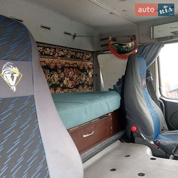 Тягач Volvo FM 12 2000 в Чернигове