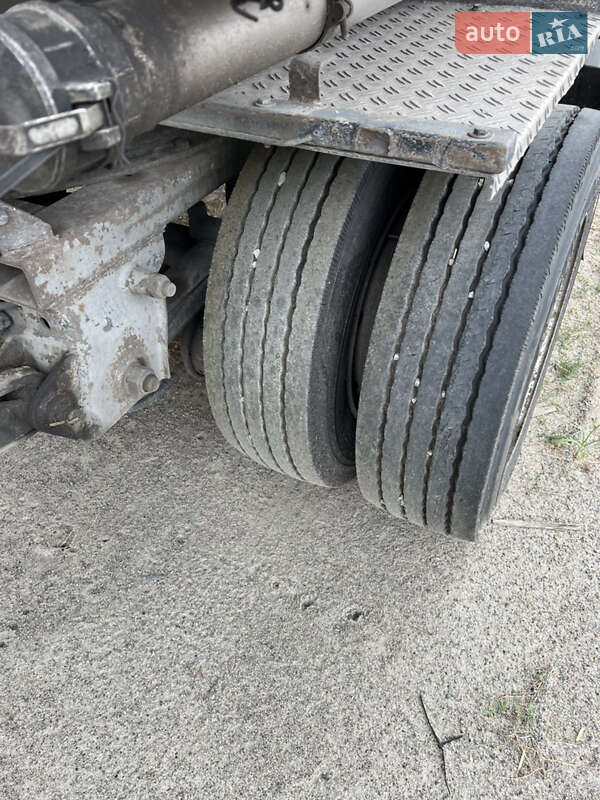 Цистерна Volvo FM 12 1999 в Днепре