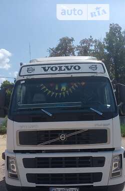 Тягач Volvo FM 9 2006 в Крыжополе