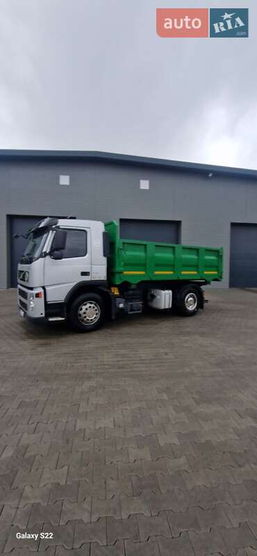 Самосвал Volvo FM 9 2009 в Сарнах