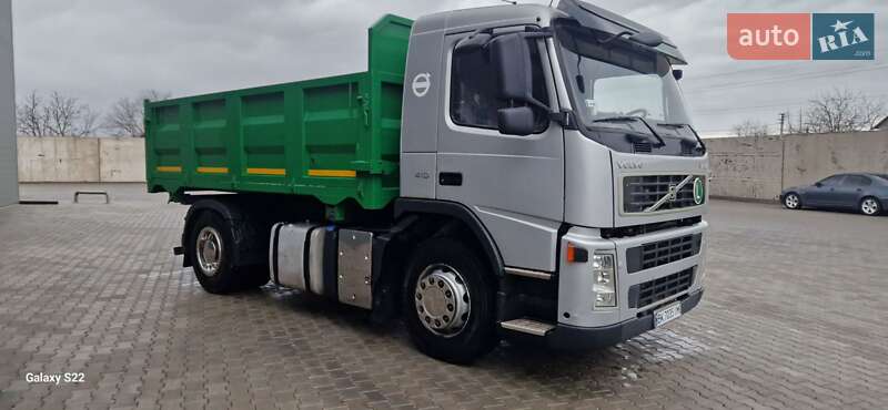 Самосвал Volvo FM 9 2009 в Сарнах