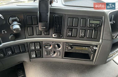 Самосвал Volvo FM 9 2010 в 
