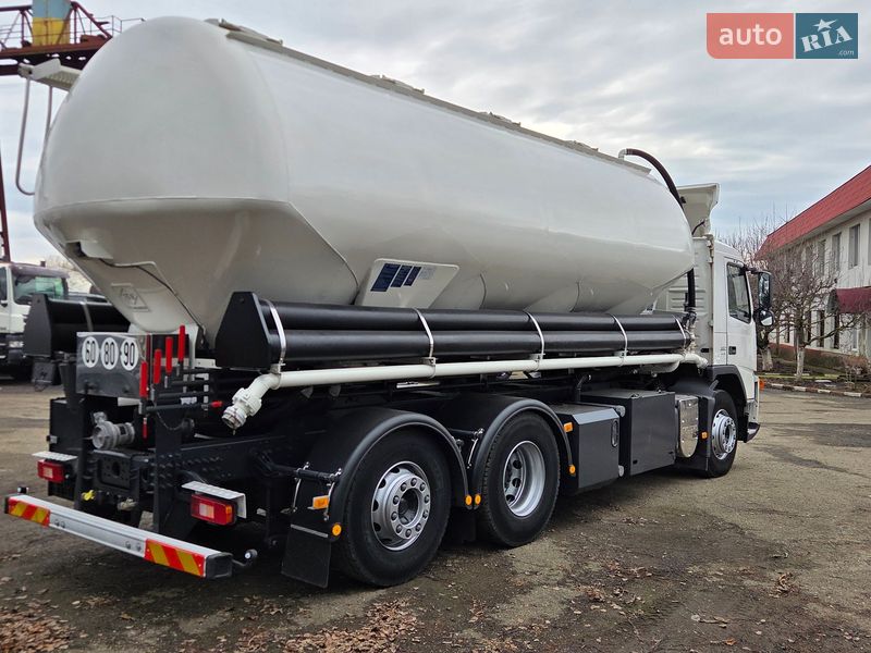Кормовоз Volvo FM 9 2008 в Черновцах
