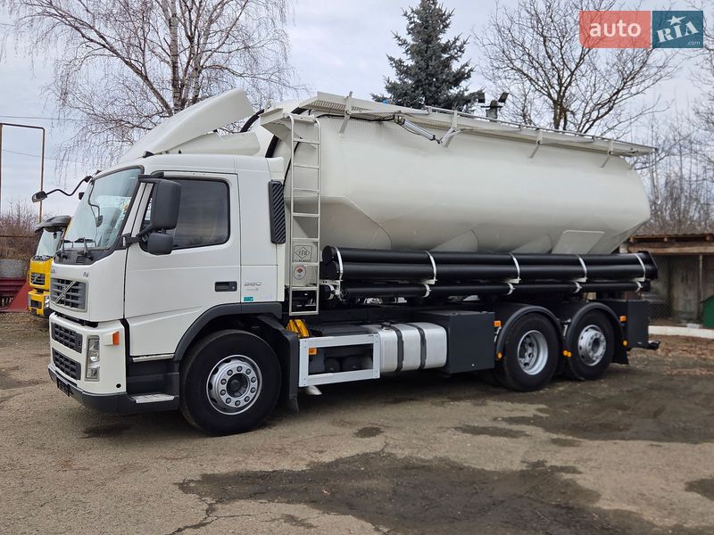 Кормовоз Volvo FM 9 2008 в Черновцах