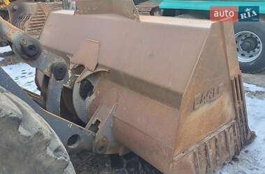 Фронтальный погрузчик Volvo L 120F 1998 в 