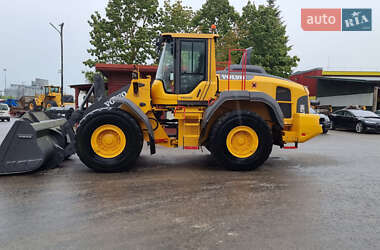 Фронтальный погрузчик Volvo L 120F 2020 в 