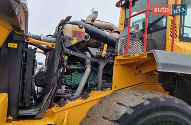 Фронтальный погрузчик Volvo L 120F 2020 в 