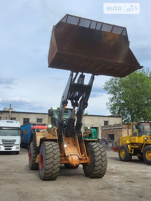 Фронтальный погрузчик Volvo L 180 2007 в Киеве