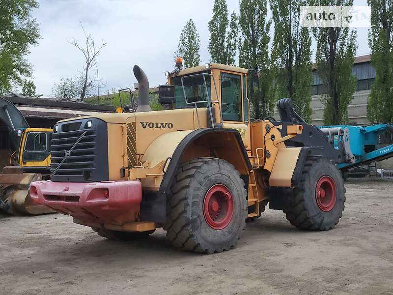 Фронтальный погрузчик Volvo L 180 2007 в Киеве