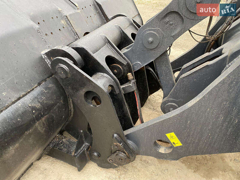 Фронтальный погрузчик Volvo L 220G 1998 в Львове фото 20 Фронтальный погрузчик Volvo L 220G 1998 в Львове