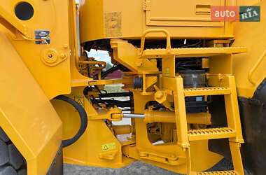 Фронтальный погрузчик Volvo L 220G 1998 в 