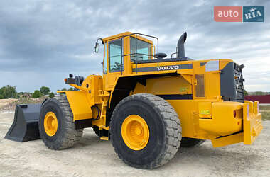 Фронтальный погрузчик Volvo L 220G 1998 в 