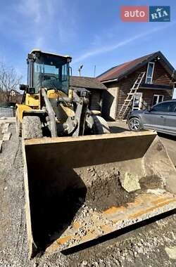 Фронтальный погрузчик Volvo L 35D 1999 в 