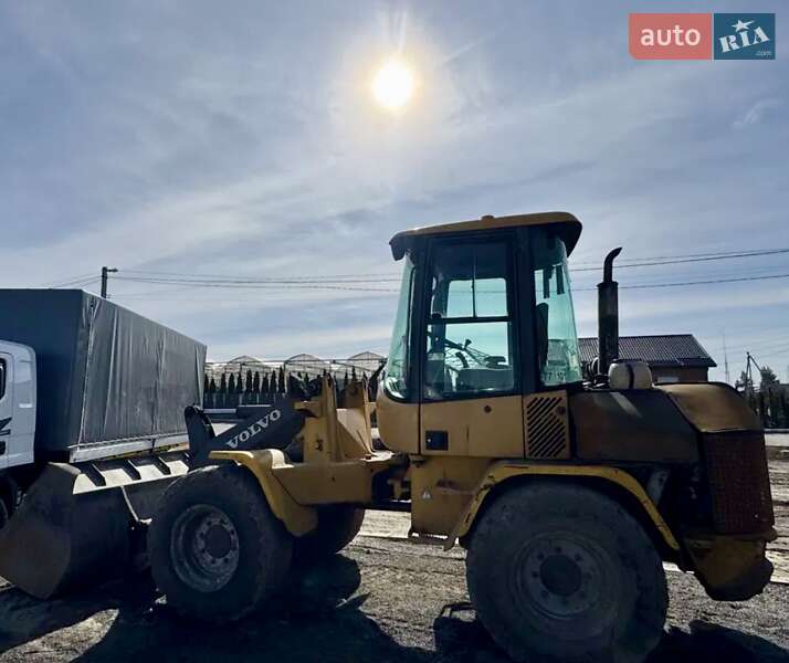 Фронтальный погрузчик Volvo L 35D 1999 в Львове