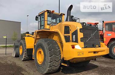 Фронтальный погрузчик Volvo L 70 2011 в Киеве