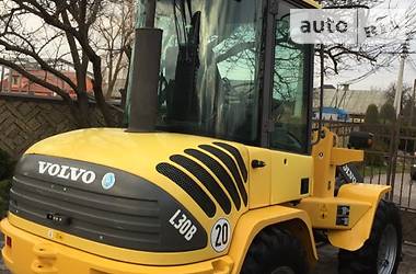 Фронтальный погрузчик Volvo L 70 2001 в 