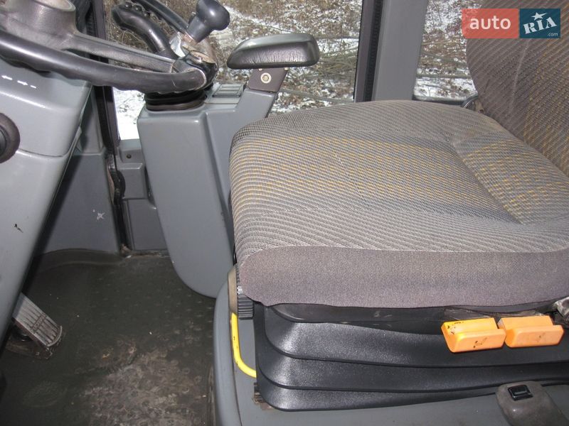 Фронтальный погрузчик Volvo L30B 2002 в Виннице