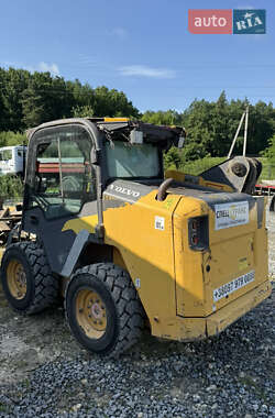 Фронтальні навантажувачі Volvo MC 70B 2012 в 