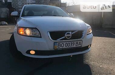Седан Volvo S40 2010 в 