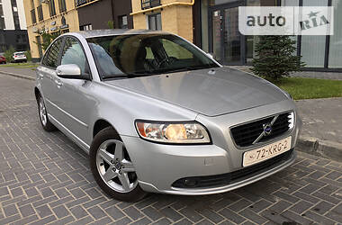 Седан Volvo S40 2009 в Львове