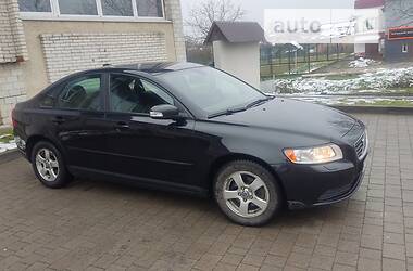 Седан Volvo S40 2008 в Буске