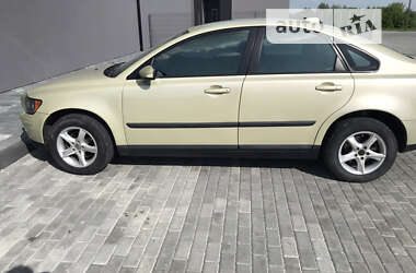 Седан Volvo S40 2005 в Буську