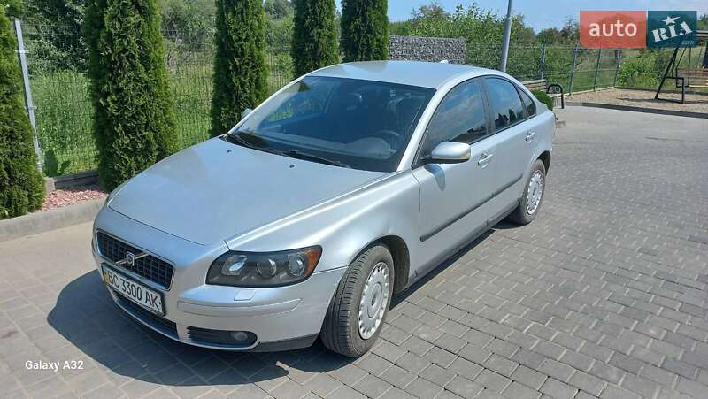 Седан Volvo S40 2005 в Самборі