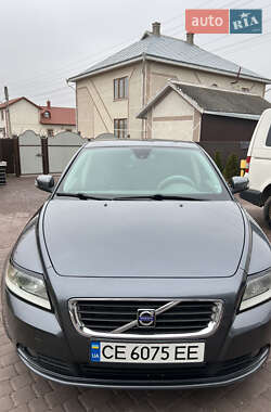 Седан Volvo S40 2009 в Черновцах