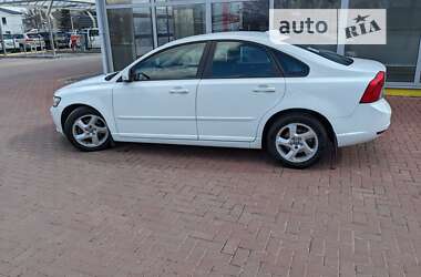 Седан Volvo S40 2012 в Ровно