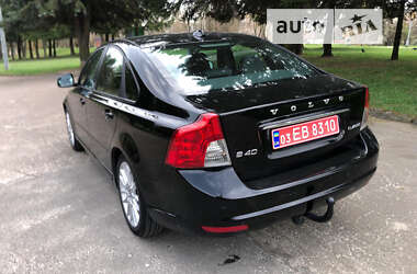 Седан Volvo S40 2011 в Ровно