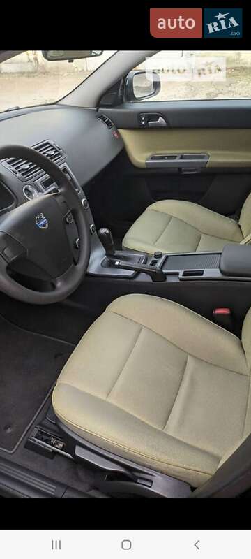 Седан Volvo S40 2008 в Львові