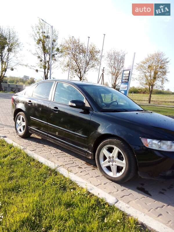 Седан Volvo S40 2007 в Львове