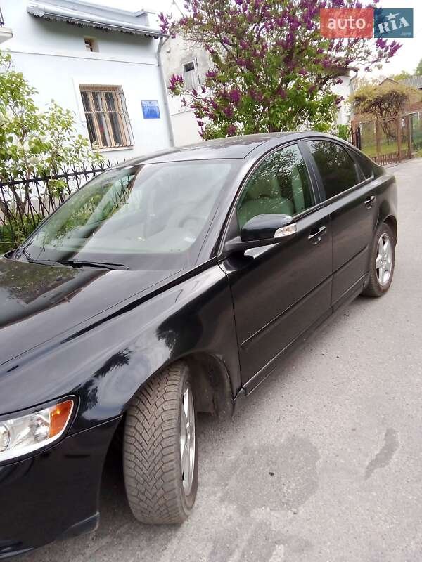 Седан Volvo S40 2007 в Львове