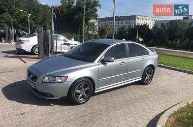 Седан Volvo S40 2008 в Львове