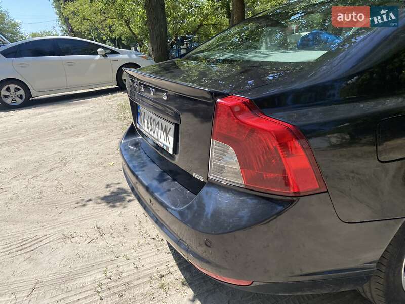 Седан Volvo S40 2009 в Киеве