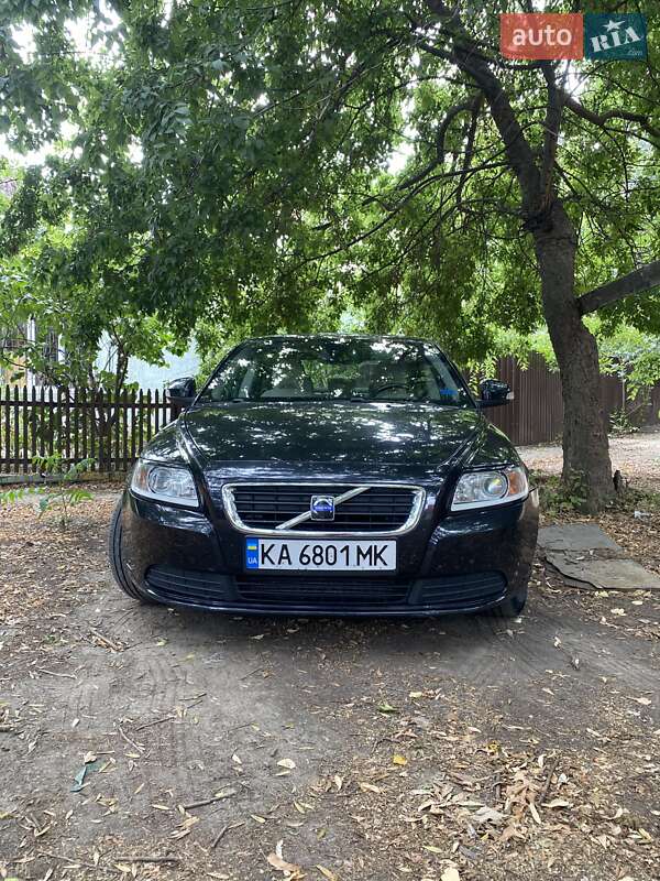 Седан Volvo S40 2009 в Киеве