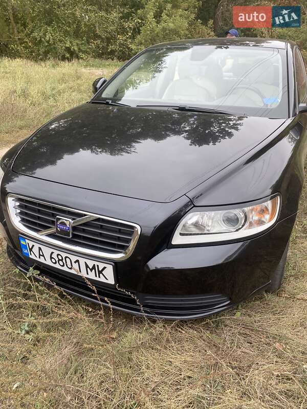 Седан Volvo S40 2009 в Киеве