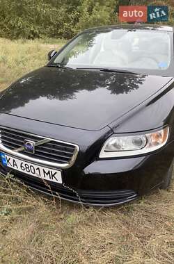 Седан Volvo S40 2009 в Киеве