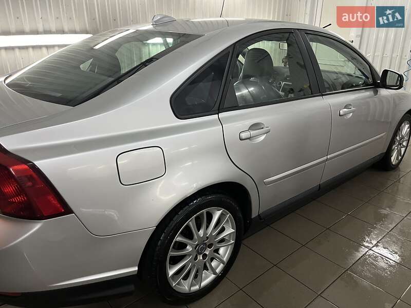 Седан Volvo S40 2010 в Чернигове фото 15 Седан Volvo S40 2010 в Чернигове