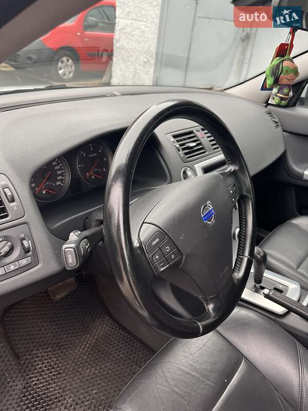 Седан Volvo S40 2010 в Чернигове фото 12 Седан Volvo S40 2010 в Чернигове