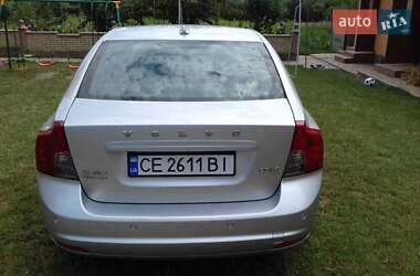 Седан Volvo S40 2011 в Чернівцях