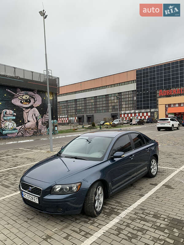 Седан Volvo S40 2005 в Луцке
